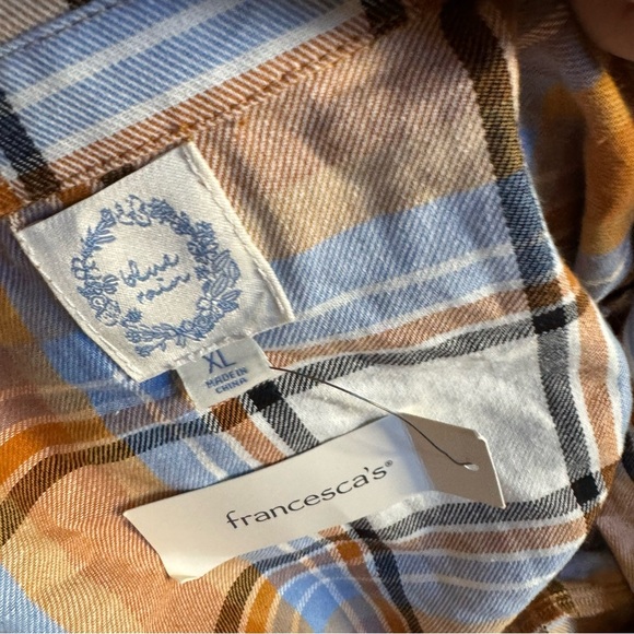 Francesca's Collections Multicolor Plaid Button-Down Shirt - Picture 4 of 4
